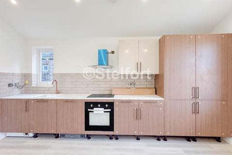 undefined, Seven Sisters Road, London, N15