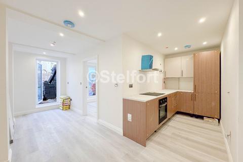 undefined, Seven Sisters Road, London, N15