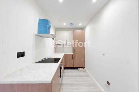 undefined, Seven Sisters Road, London, N15
