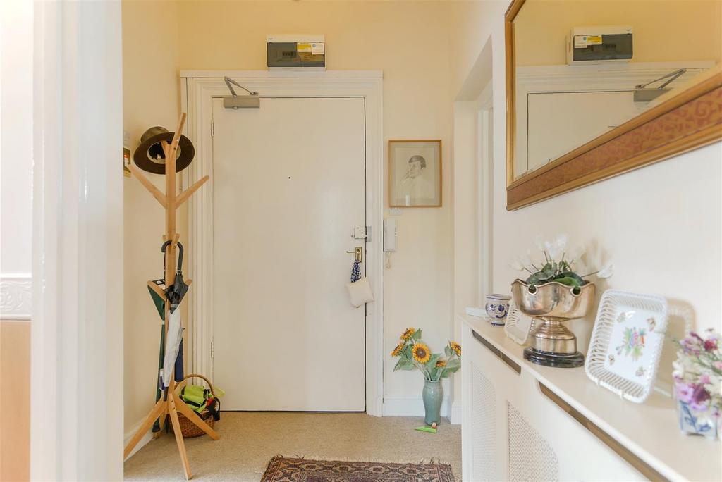 Hallway.jpg