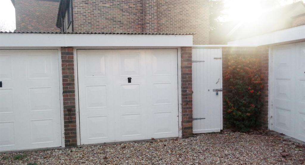 Garage.jpg