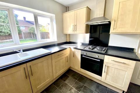 3 bedroom semi-detached house to rent, Attlee Crescent, Bilston WV14