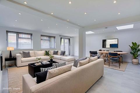 undefined, Woodlands Court, Leicester, Leicestershire, LE2 4QE