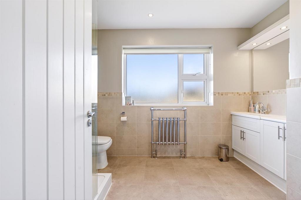 32 Harsfold Road Final-11.jpg