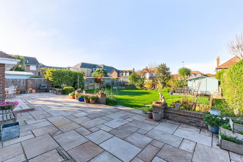 32 Harsfold Road Final-32.jpg