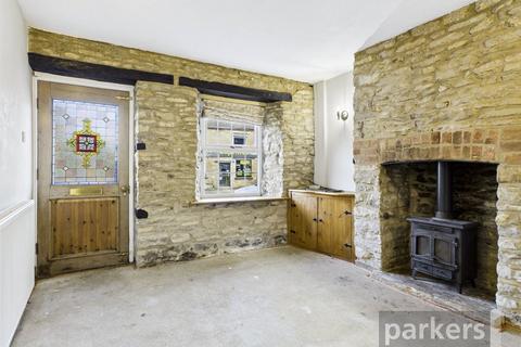 2 bedroom end of terrace house to rent, Corn Street, Witney, Oxfordshire, OX28