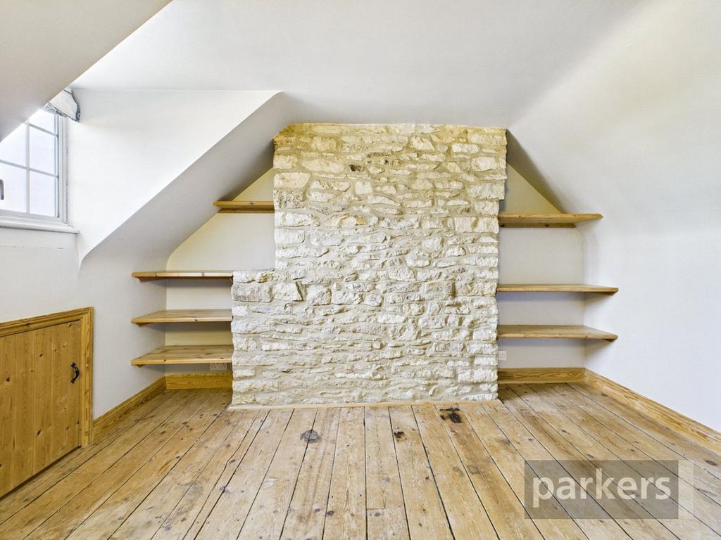 Bedroom/Attic