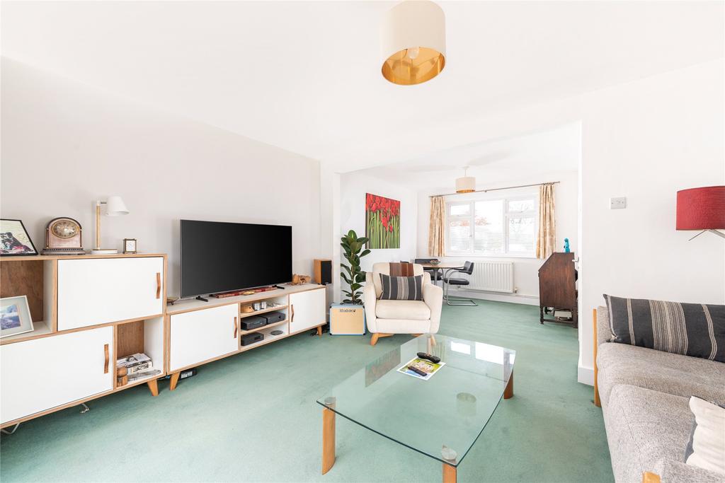 Sitting/Dining Room