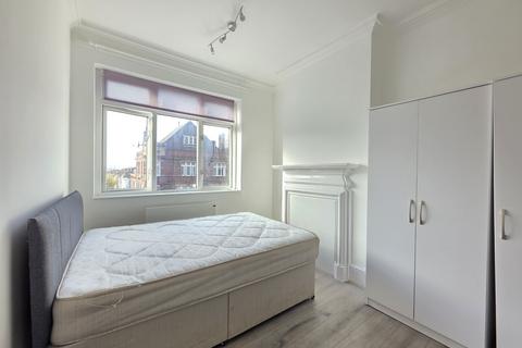 undefined, B, Burlington Parade, Cricklewood, NW2