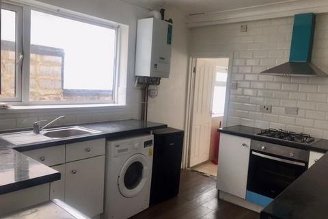 5 bedroom terraced house to rent, Olinda Street, Portsmouth PO1