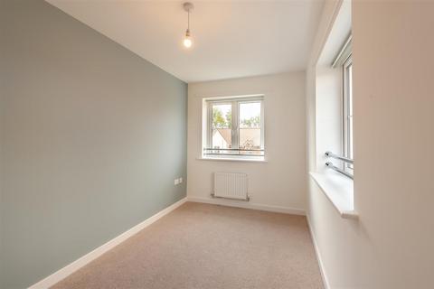 3 bedroom house to rent, Glenister Way, St Leonards On Sea TN37