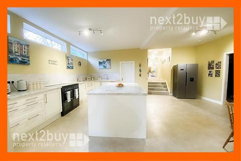 4 bedroom detached house for sale, Cross House Cottage, The Green, Wallsend