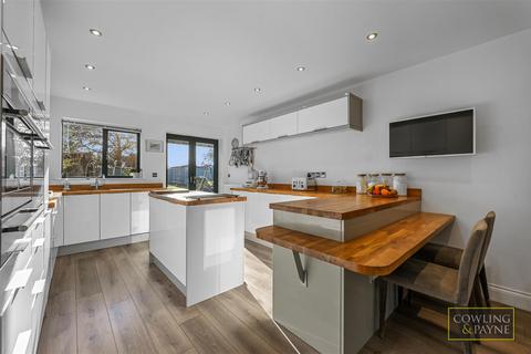 undefined, Kelly Road, Bowers Gifford, Basildon