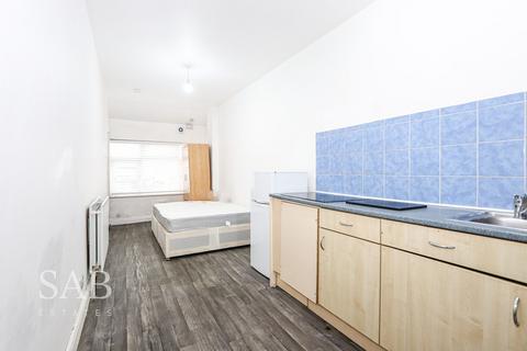 Lady Margaret Road, Southall, UB1