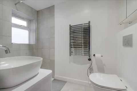 undefined, Askew Crescent, Shepherd's Bush W12