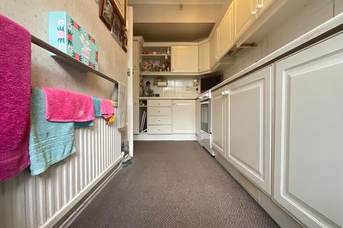 undefined, Mayville Avenue, Scarborough, YO12
