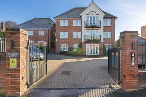 2 bedroom flat for sale, High Street, Haslemere, Surrey