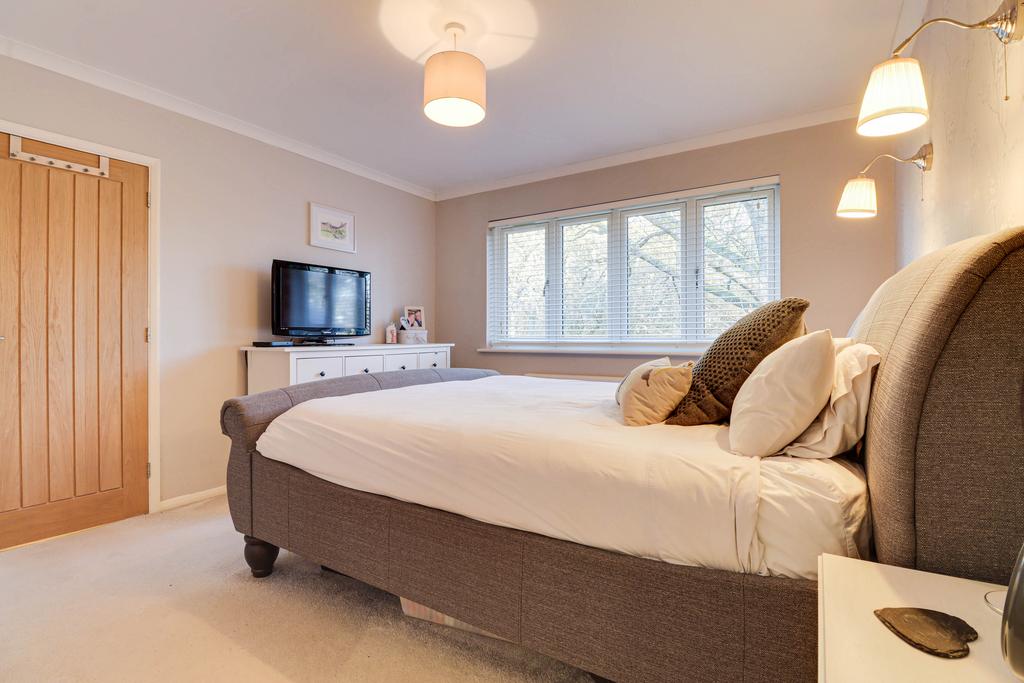 Principal bedroom