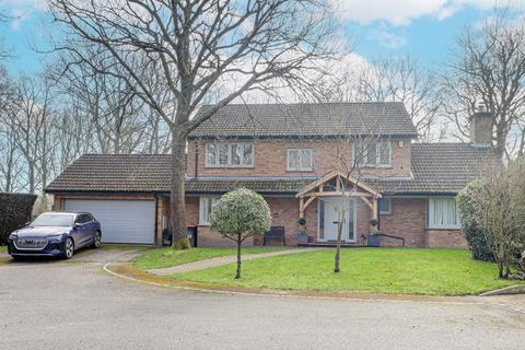Woodland Rise, Studham, Studham, LU6