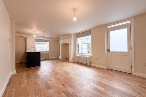 1 bedroom apartment to rent, Portland Street, Cheltenham GL52 2PE