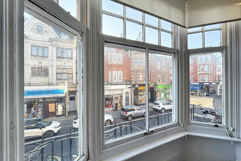 2 bedroom flat for sale, St Leonards Road, Bexhill-on-Sea, TN40