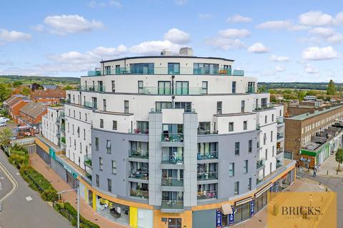 The Broadway, Loughton IG10