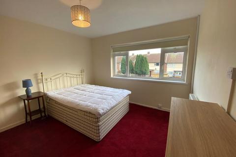 undefined, Western Road, Southall UB2