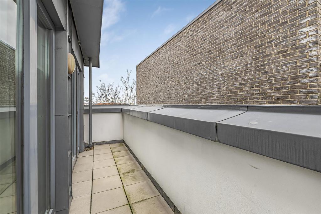 Flat 15  226 Upper Richmond road-7.JPG