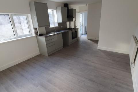 1 bedroom ground floor flat to rent, View Property Video