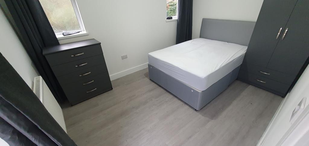 Apartment in Cardiff, Plasnewydd, Roath - View 2