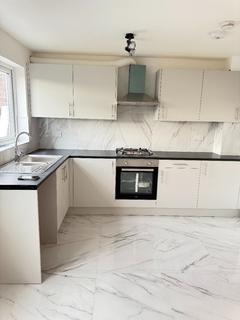 undefined, Northolt UB5