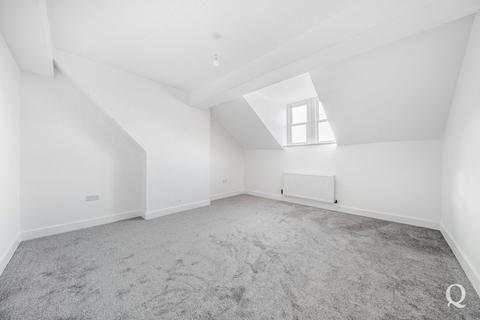 2 bedroom apartment to rent, High Street, Sheerness, Kent, ME12