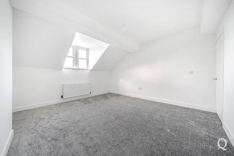 2 bedroom apartment to rent, High Street, Sheerness, Kent, ME12