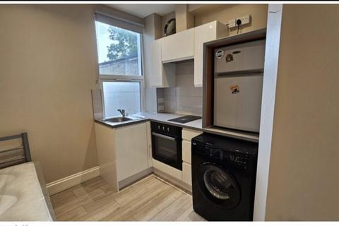 undefined, Leopold Road, London NW10