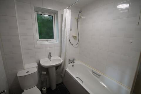 undefined, London Road, High Wycombe HP11