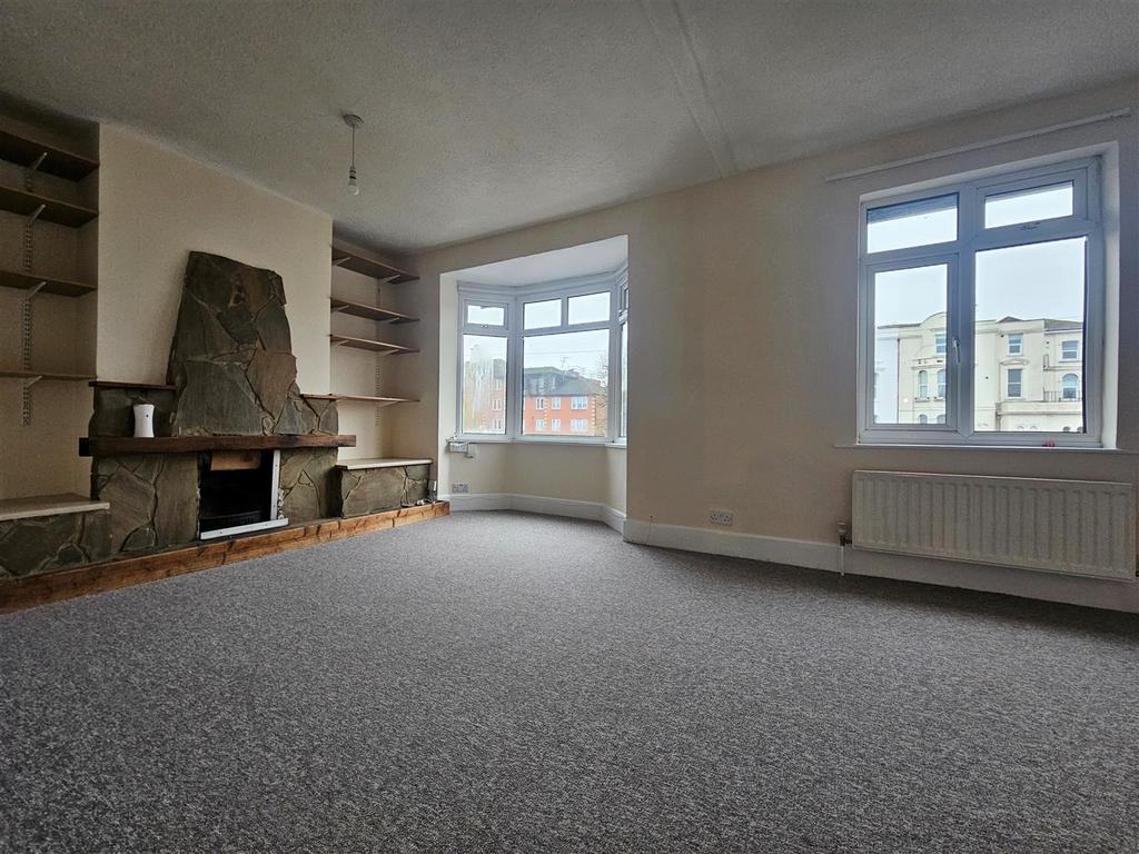 Living Room.jpg