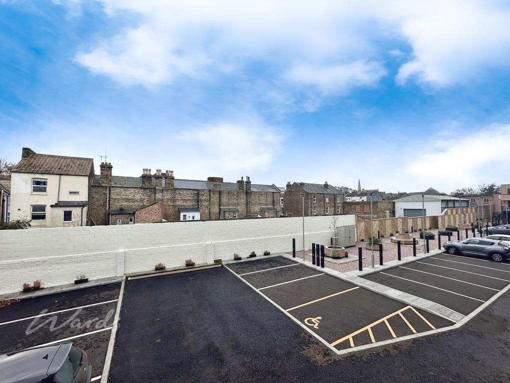Emin 22 car park use
