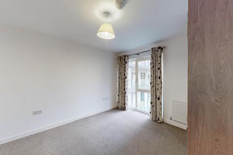 3 bedroom apartment to rent, Barge Walk, London, SE10