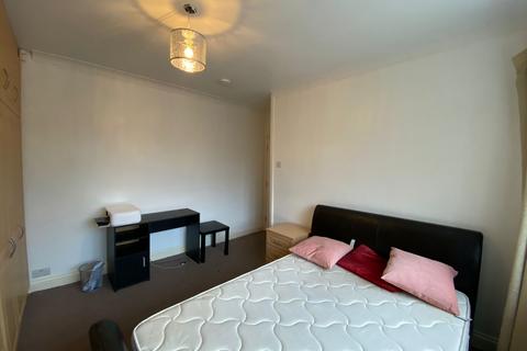 Westfield Road, London W13