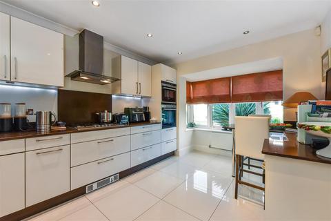 3 bedroom house for sale, Meadow Close, Lavant, Chichester