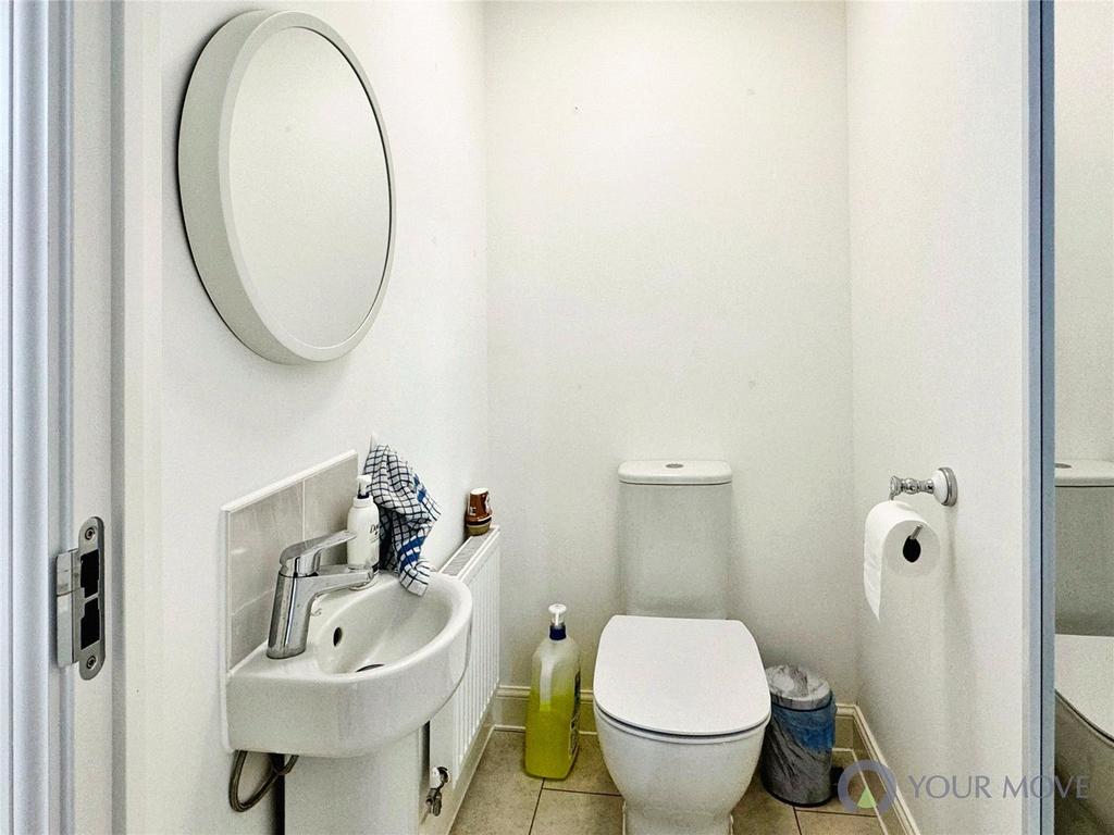 Cloakroom/Wc