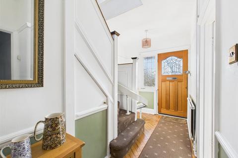3 bedroom semi-detached house for sale, Clifton Road, Coulsdon CR5