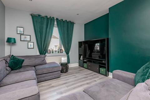 4 bedroom flat for sale, 35 Sighthill Drive, Edinburgh, EH11 4QW