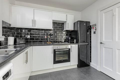 4 bedroom flat for sale, 35 Sighthill Drive, Edinburgh, EH11 4QW