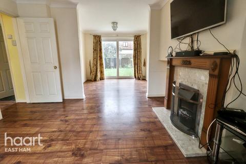 undefined, Redstart Close, London