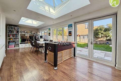 undefined, First Avenue, Stanford-Le-Hope, SS17