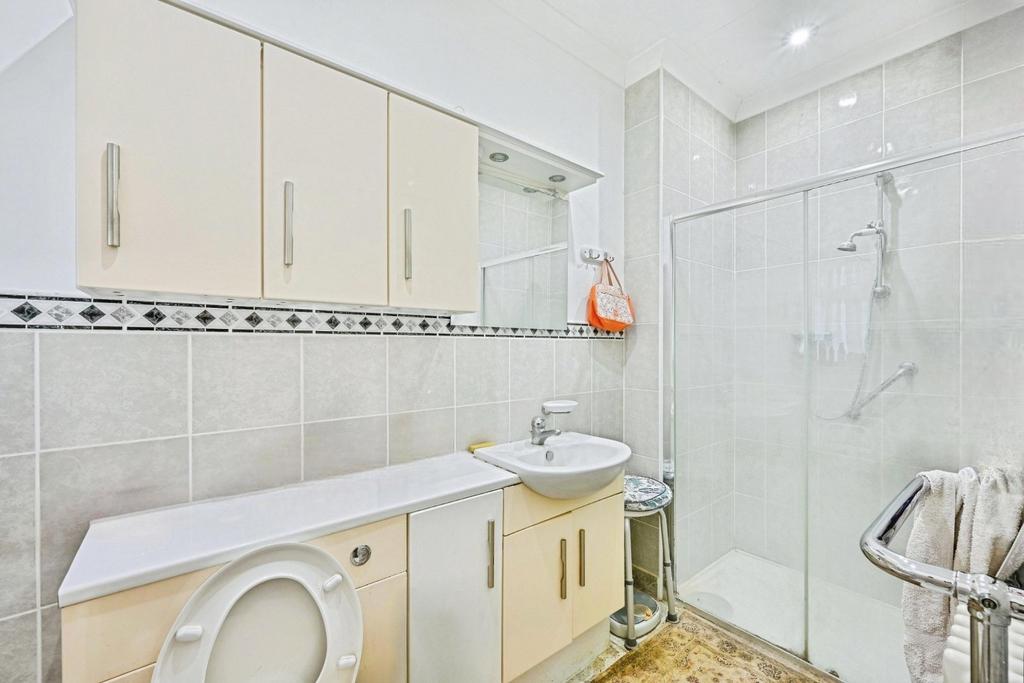 Ensuite Two