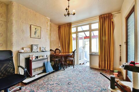 2 bedroom semi-detached house for sale, Glebelands Road, Greater Manchester M33