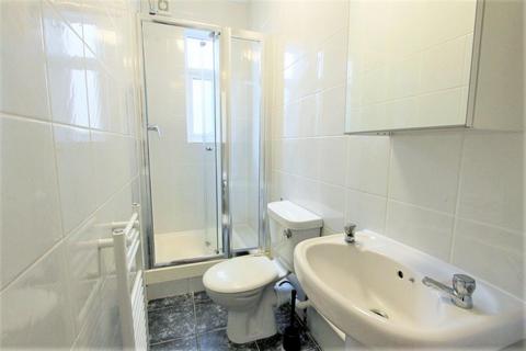undefined, Park Avenue, London, N13