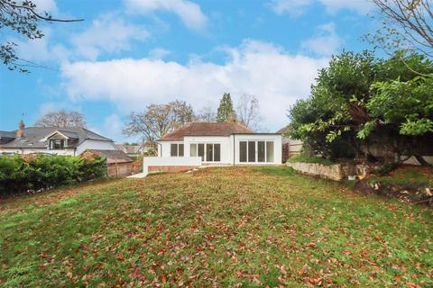 undefined, Aldershot Road, Fleet GU52